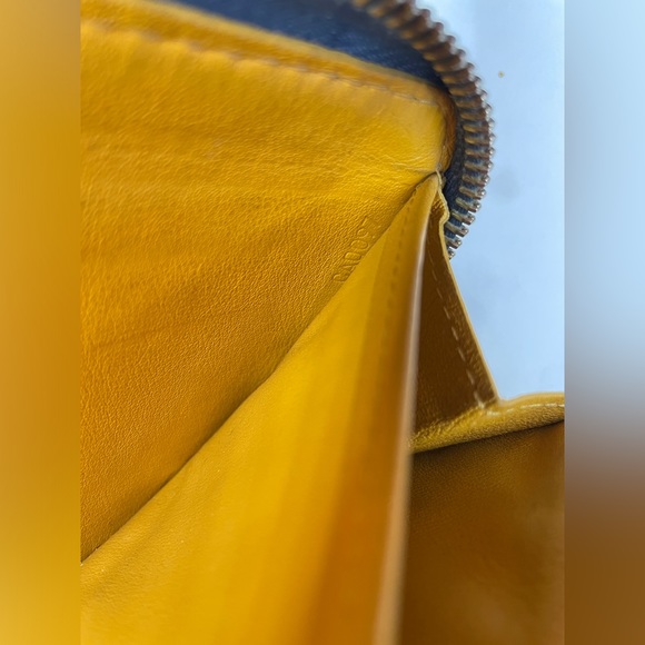 AUTHENTIC LOUIS VUITTON BLUE DENIM ZIPPY MONOGRAM WALLET WITH YELLOW INTERIOR - Picture 12 of 12